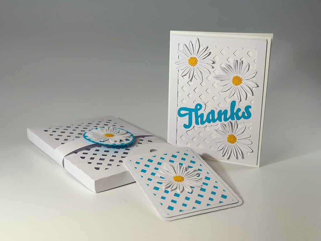 DaisyLatticeSetBoxClosed Gift Card Tag, Thank You Card, and Gift Box Set
